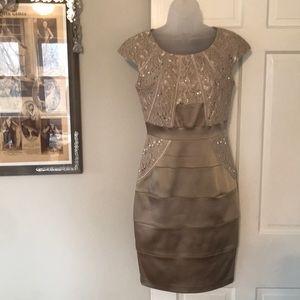 ⭐️GOLD SEQUIN CAP SLEEVE JAX DRESS⭐️ HOLIDAY